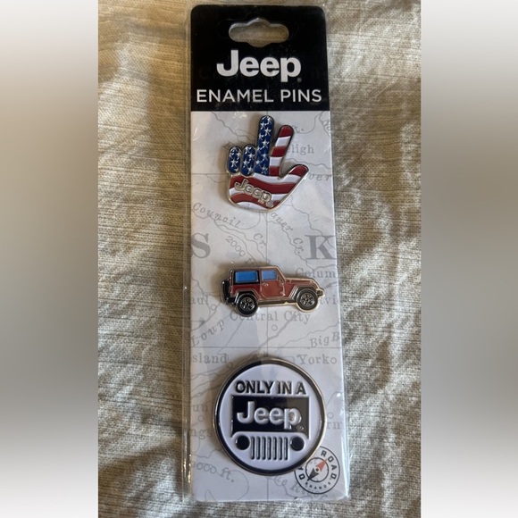 Open Road Jeep 3-Piece Collector Pin Set - Official Licensed - Picture 1 of 2